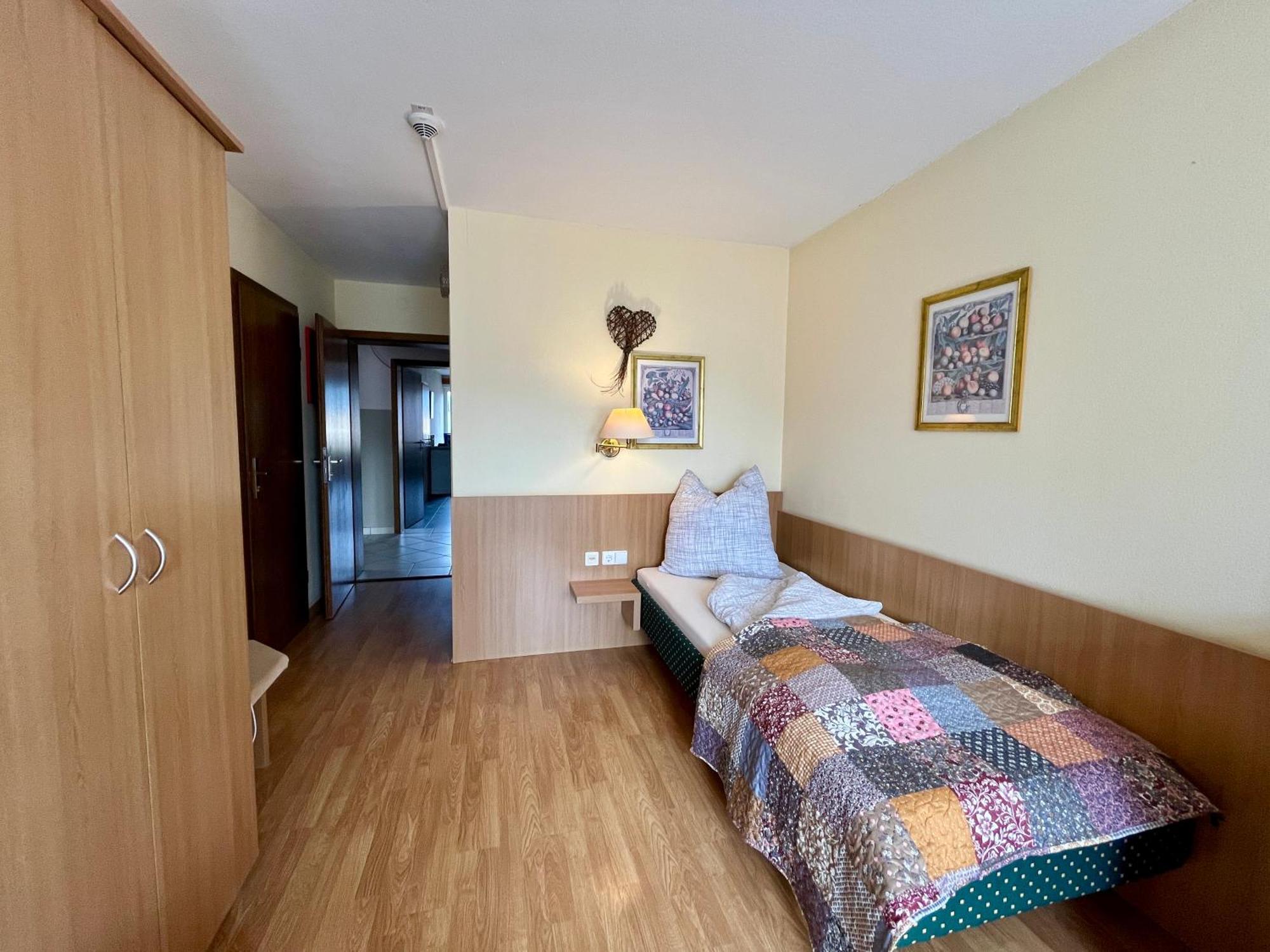 Goldener Hahn B&B Baiersbronn - Ferienwohnungen Mit Hotel Service Pokoj fotografie